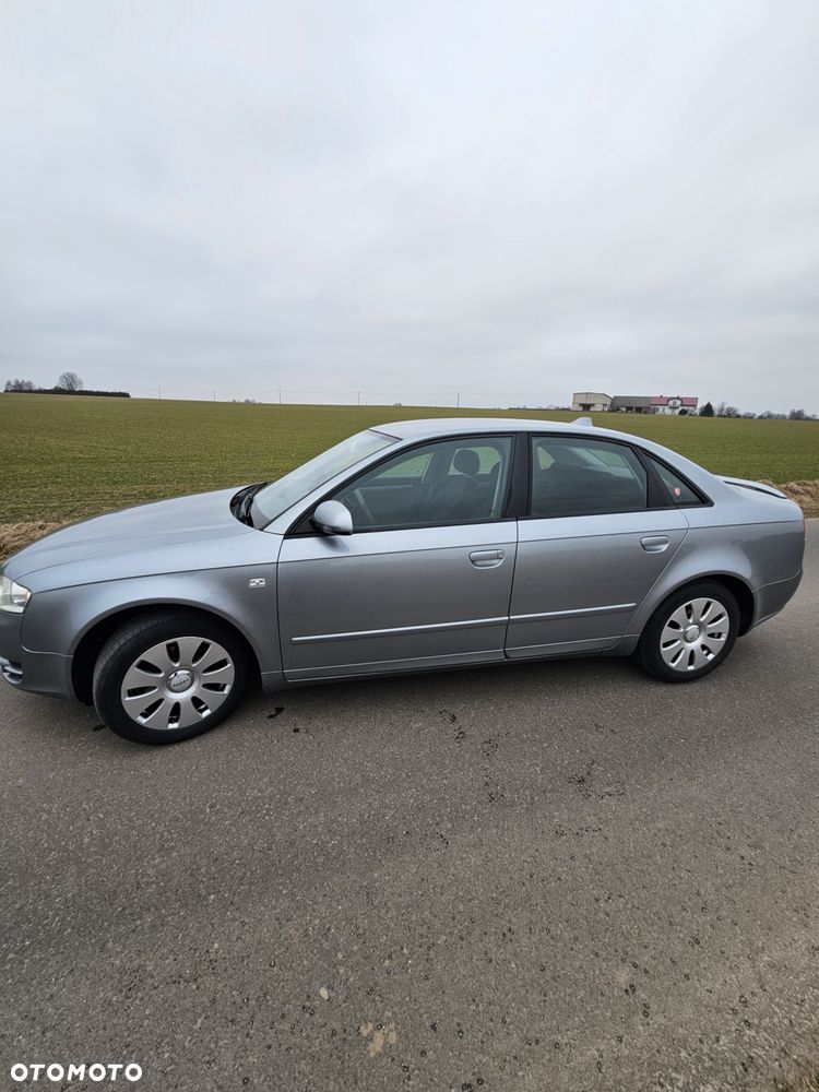 Audi A4 Limousine - 2