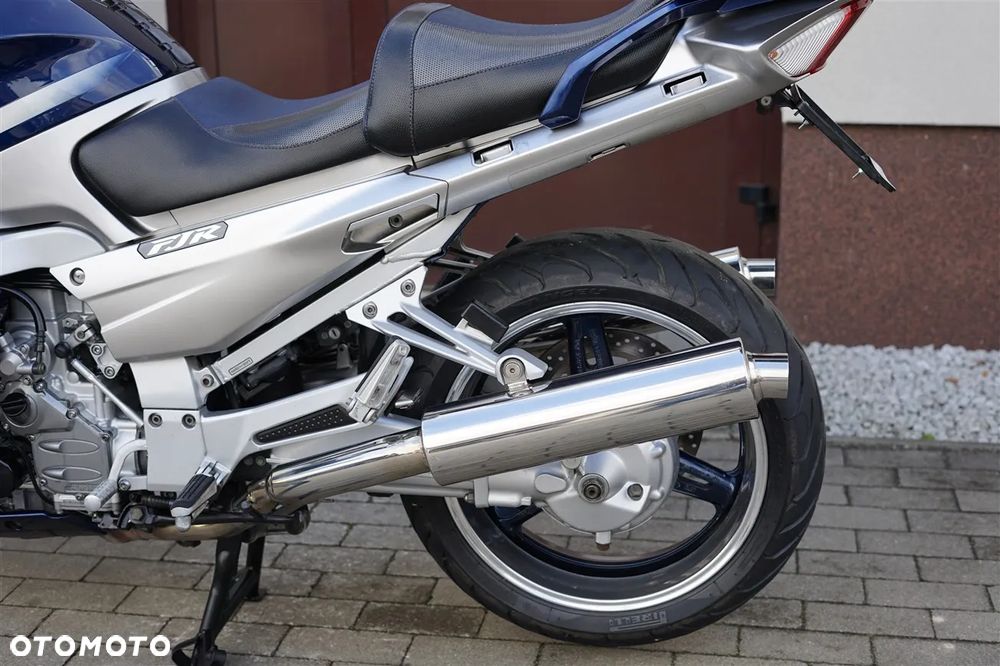 Yamaha FJR - 23