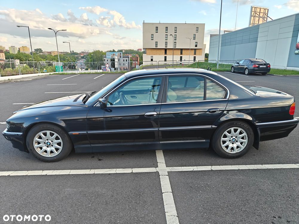 BMW Seria 7 - 4