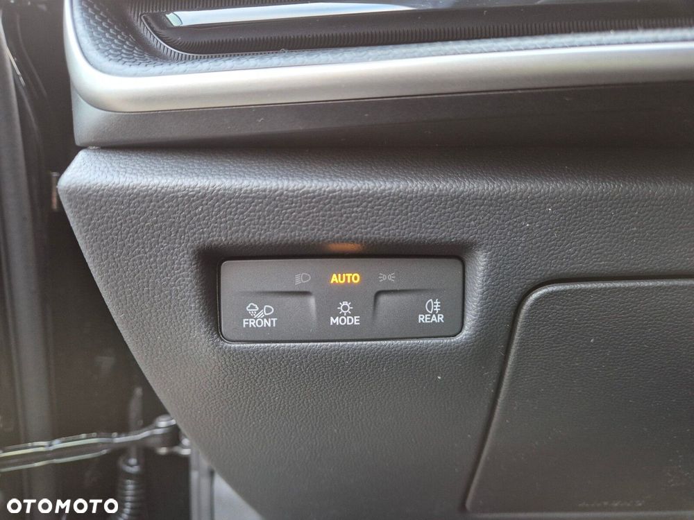 Skoda Superb 2.0 TSI Edition 130 DSG - 22