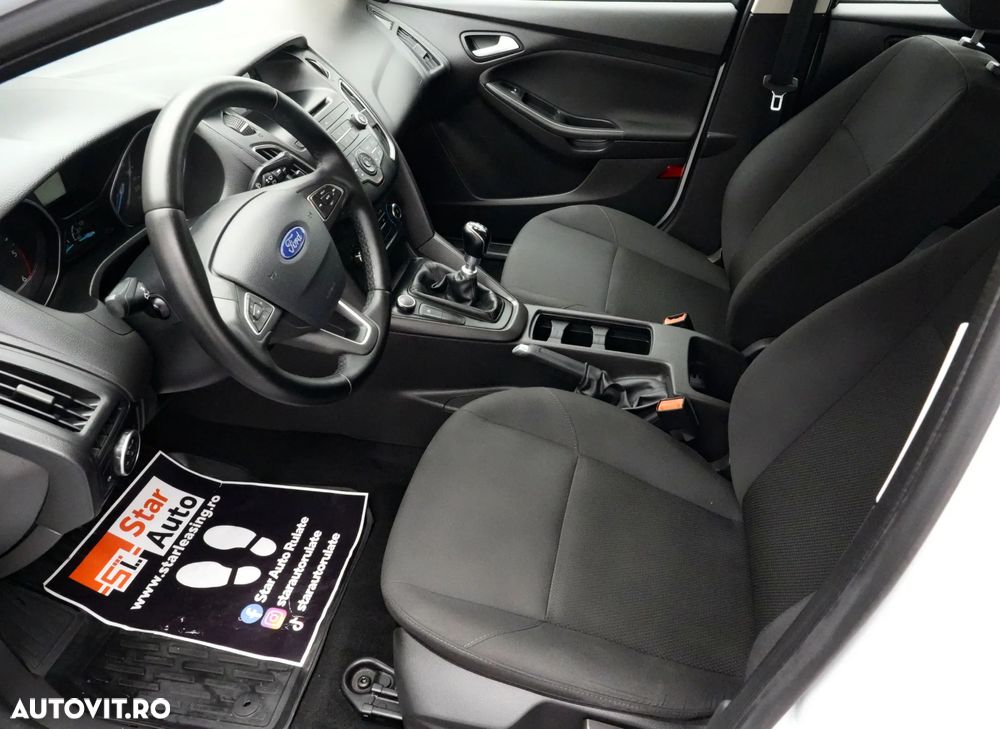 Ford Focus 1.5 EcoBlue Connected - 12