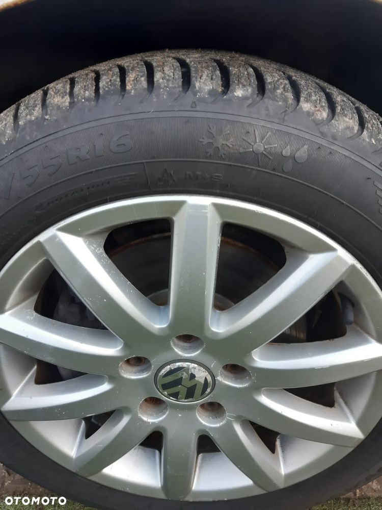 Volkswagen Jetta 2.0 TDI Comfortline - 4