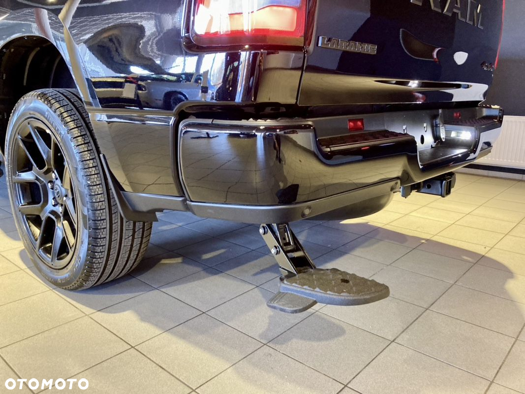 RAM 1500 - 10