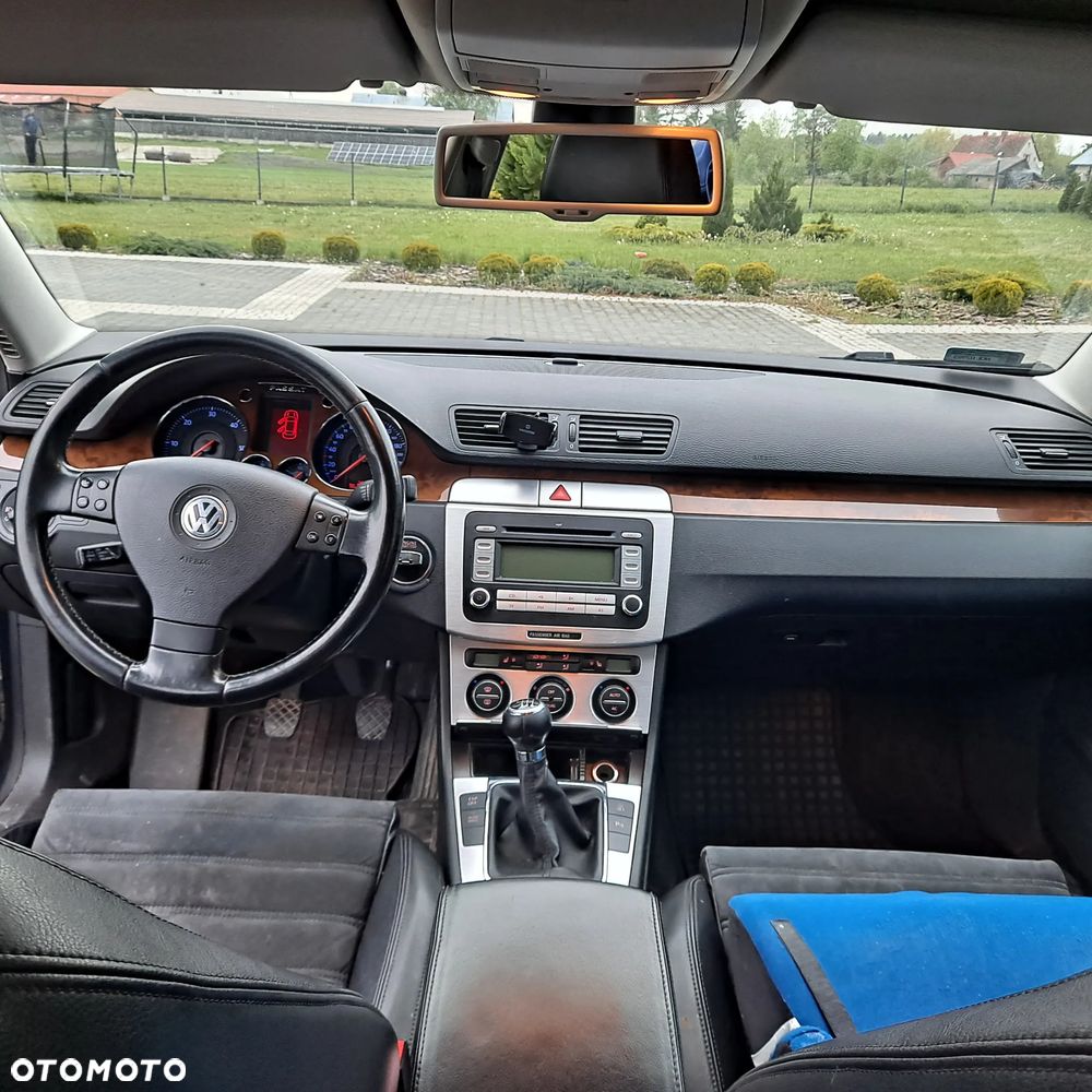 Volkswagen Passat 2.0 TDI Highline - 6