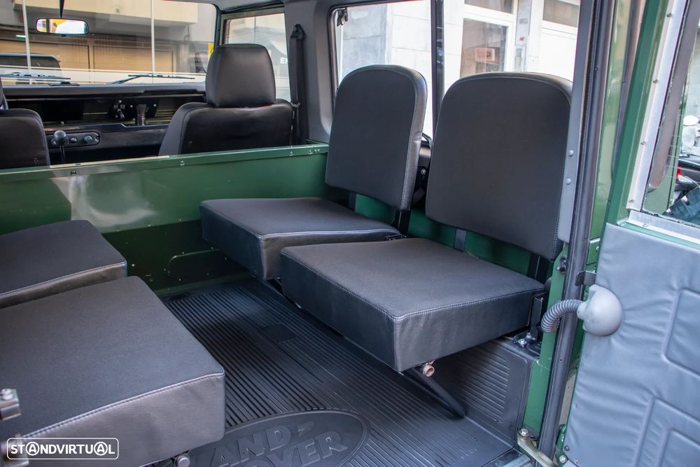 Land Rover Defender 90 2.5 TD5 Metal Top - 25