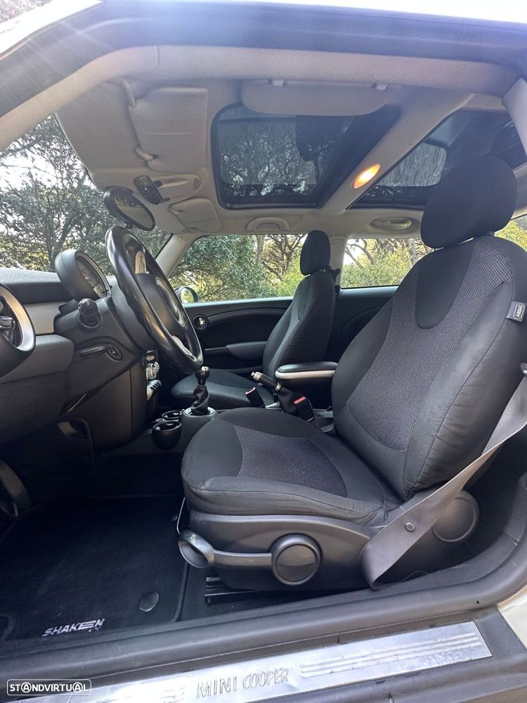 MINI 3 Portas Cooper D - 9
