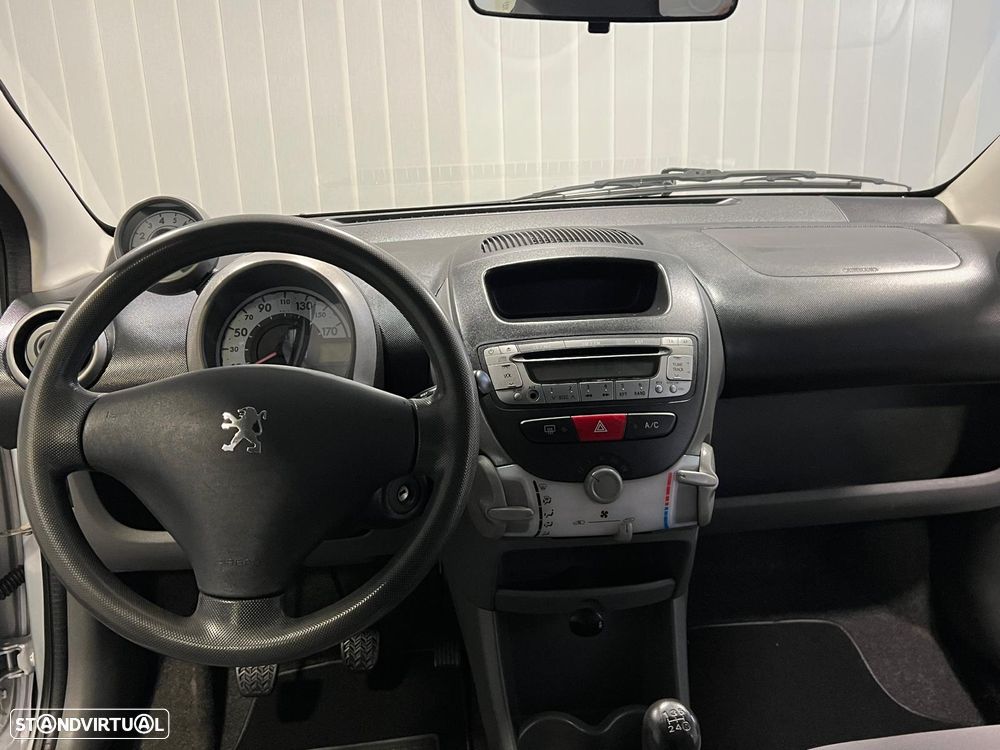 Peugeot 107 1.0 Trendy - 4