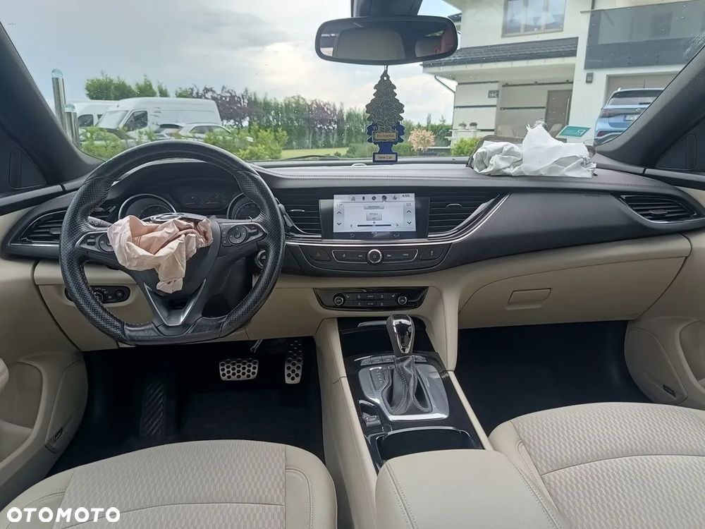 Opel Insignia 2.0 T 4x4 Innovation S&S - 12