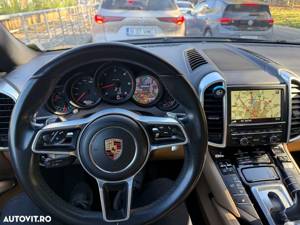 Porsche Cayenne Tiptronic S - 15