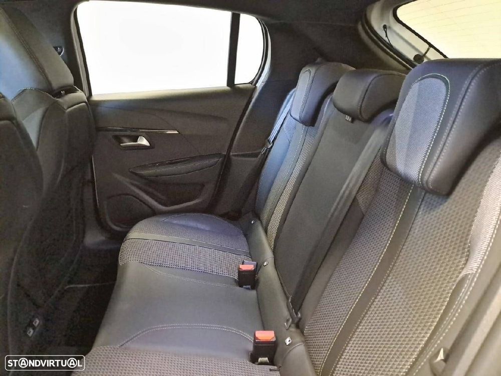 Peugeot 208 1.2 PureTech GT EAT8 - 10