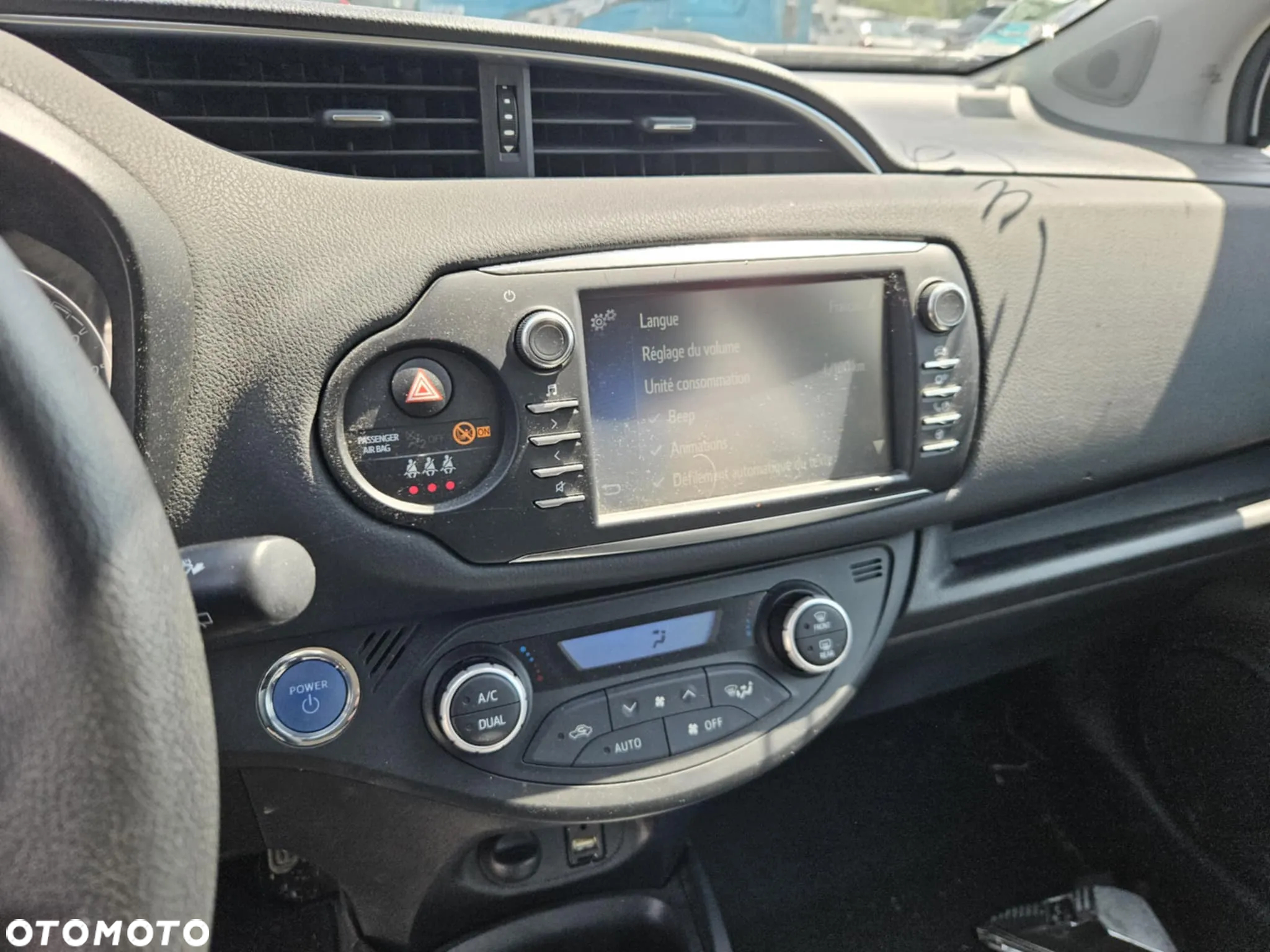 Toyota Yaris Hybrid 1.5 VVT-i Comfort - 14