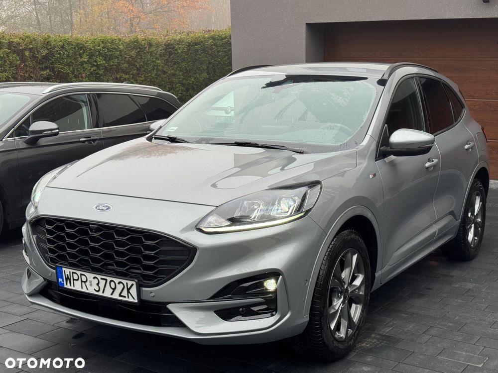 Ford Kuga 1.5 EcoBoost FWD ST-Line - 1