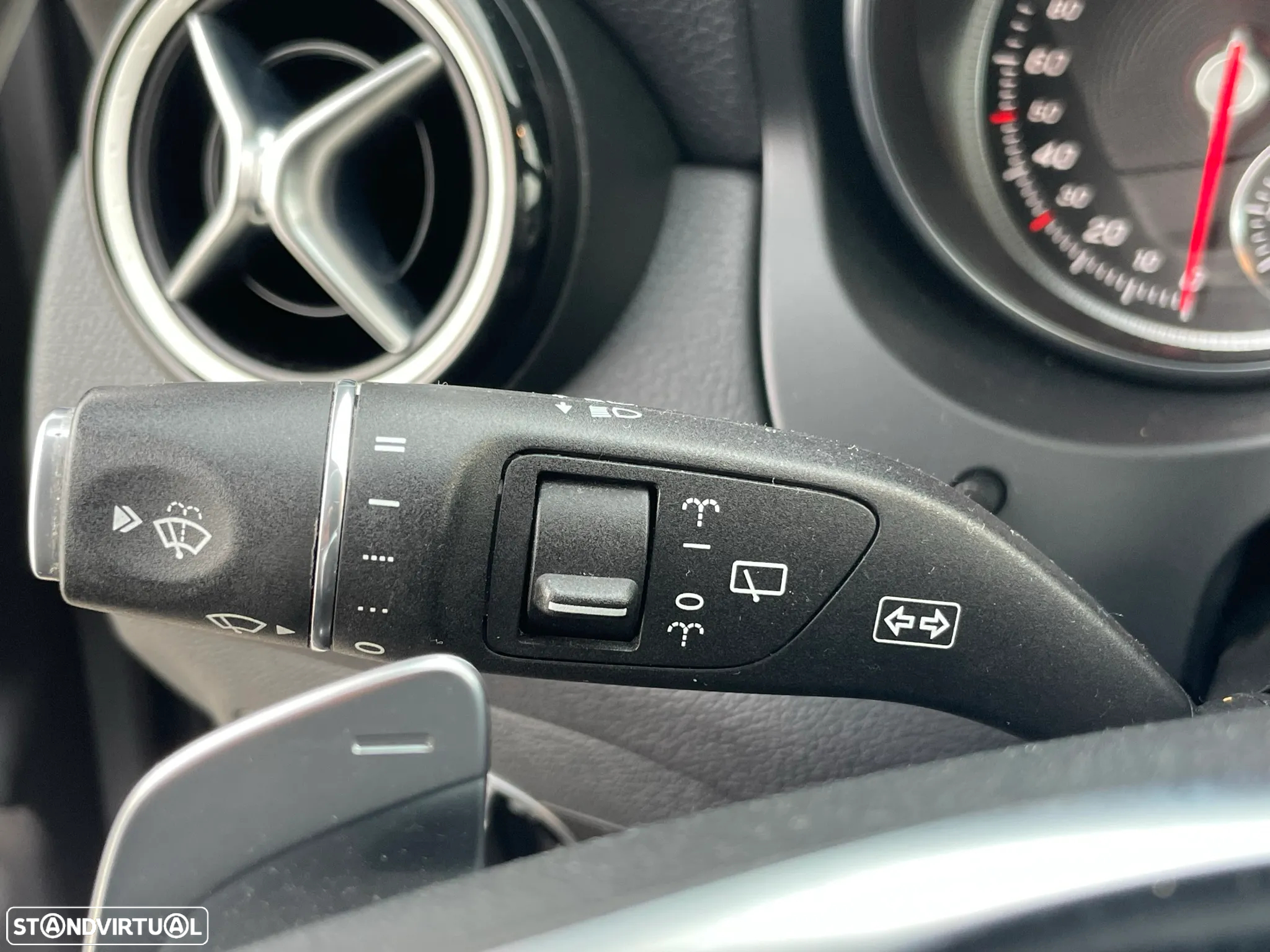 Mercedes-Benz CLA 200 Shooting Brake d 7G-DCT AMG Line - 21