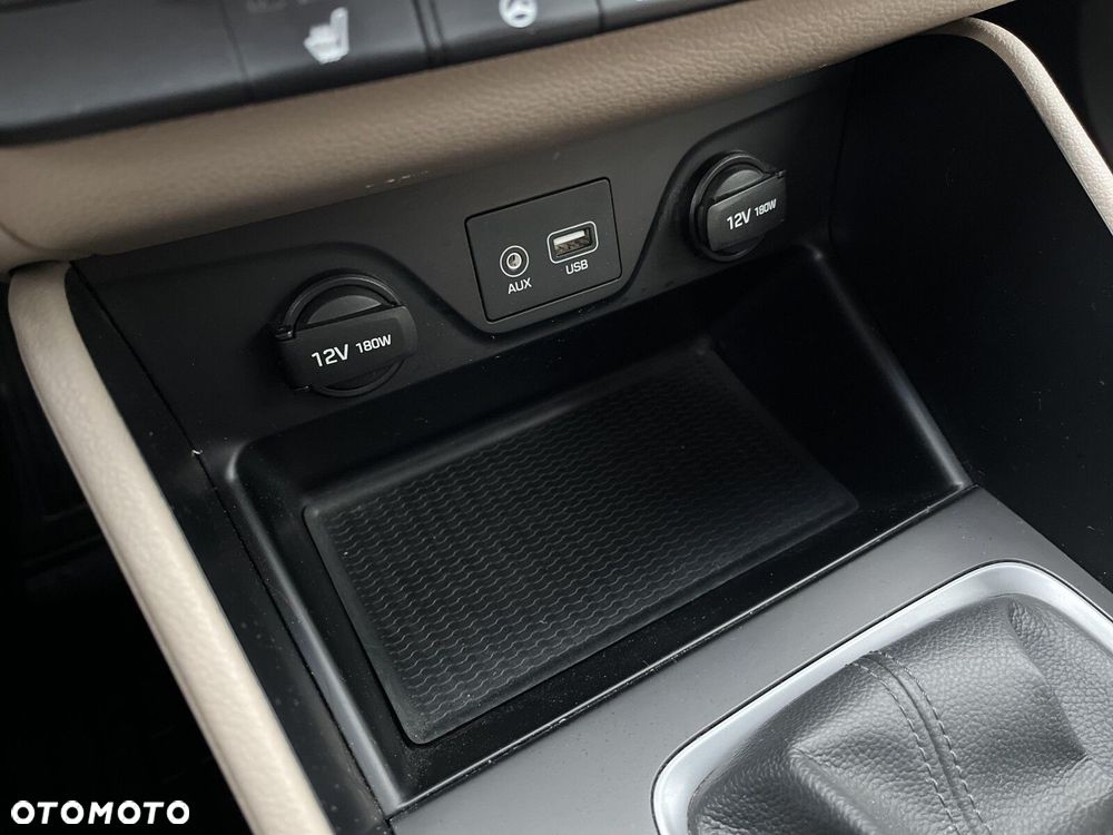 Hyundai Tucson 2.0 CRDI BlueDrive Comfort 2WD - 26