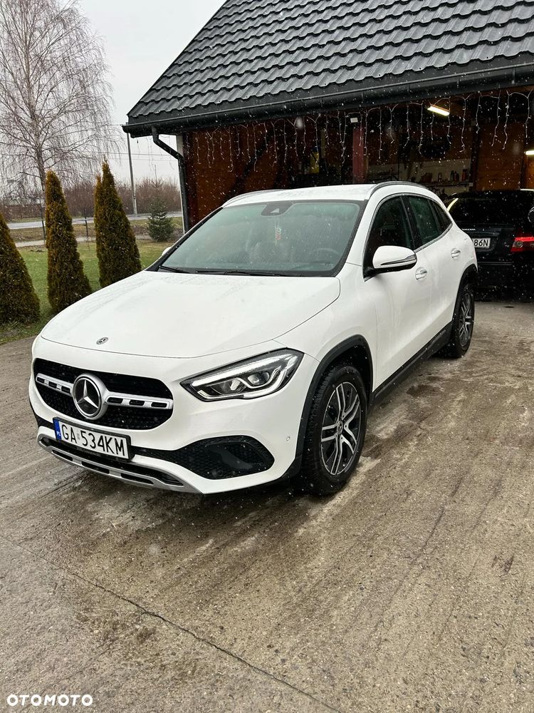 Mercedes-Benz GLA 200 Business Edition - 4