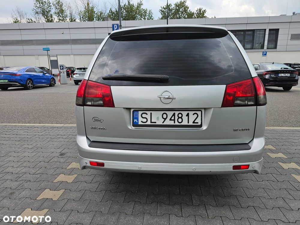 Opel Vectra 1.9 CDTI Sport - 21