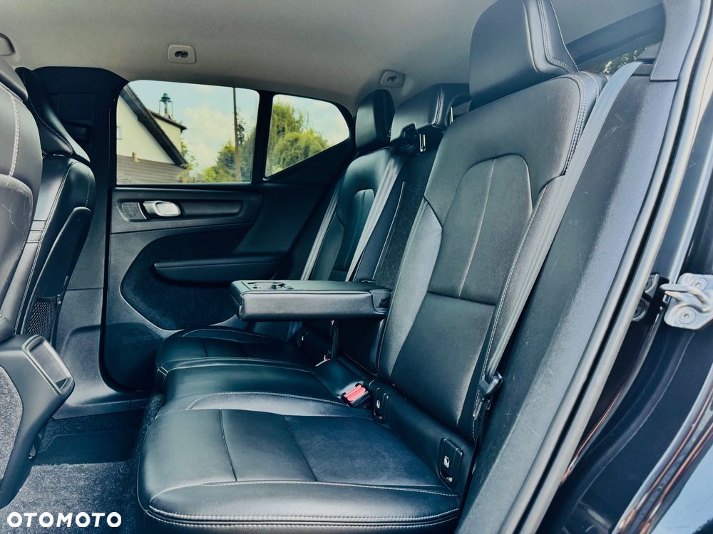 Volvo XC 40 D3 Momentum Pro - 30