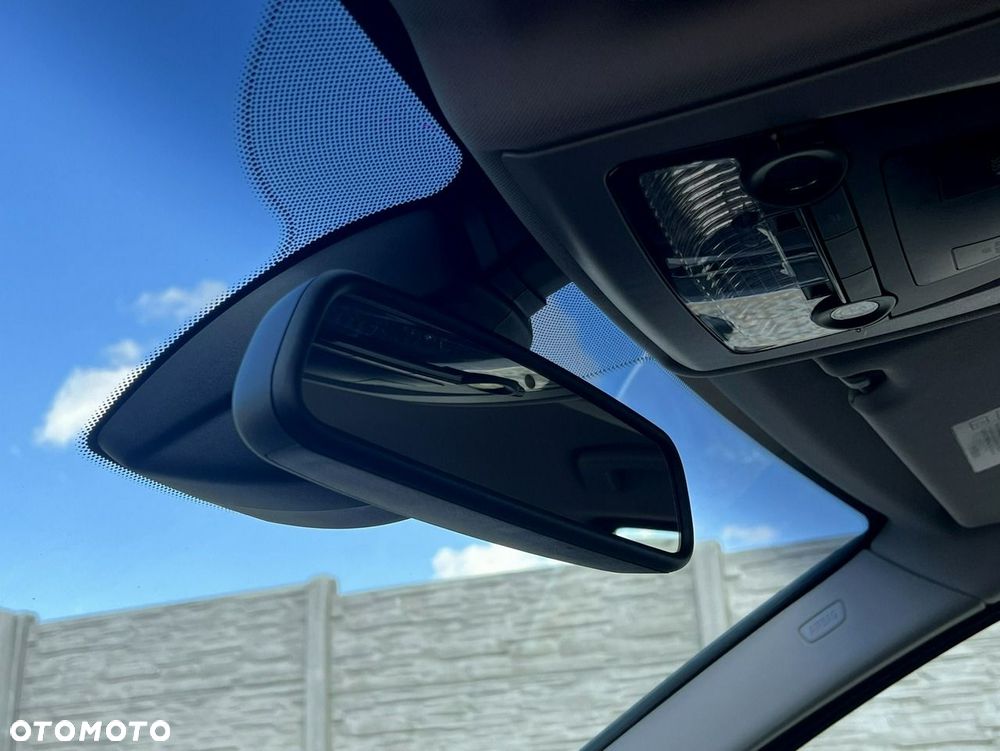 BMW Seria 5 - 32