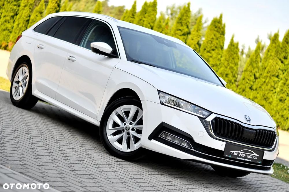 Skoda Octavia Combi 2.0 TDI DSG Exclusive Plus - 10