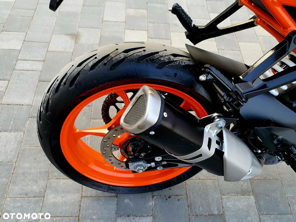 KTM RC 125 - 8