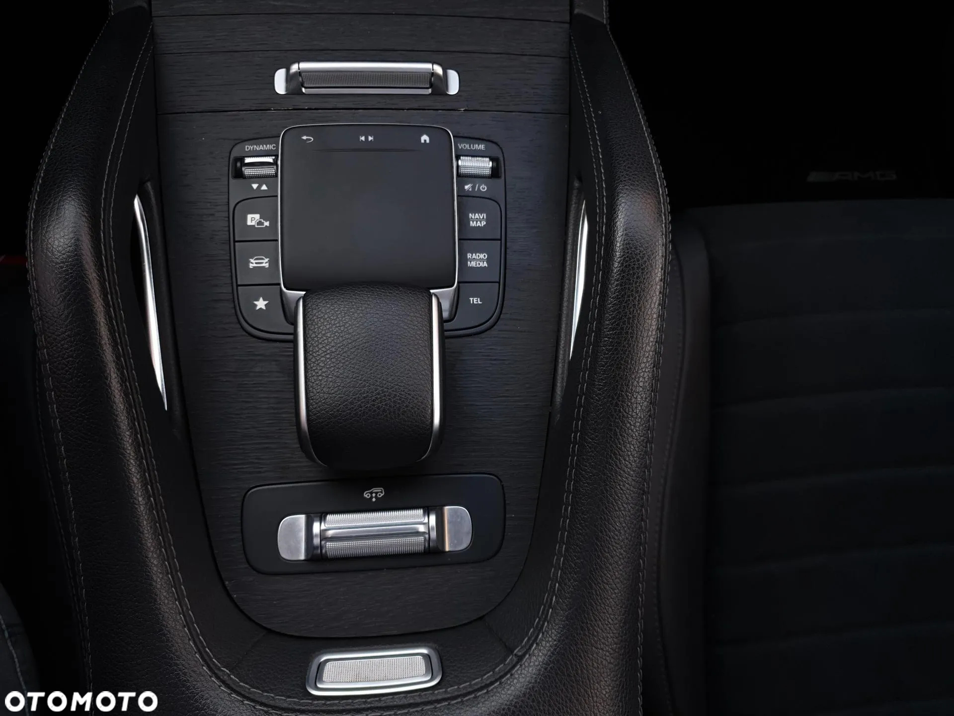 Mercedes-Benz GLE 300 d 4-Matic - 24