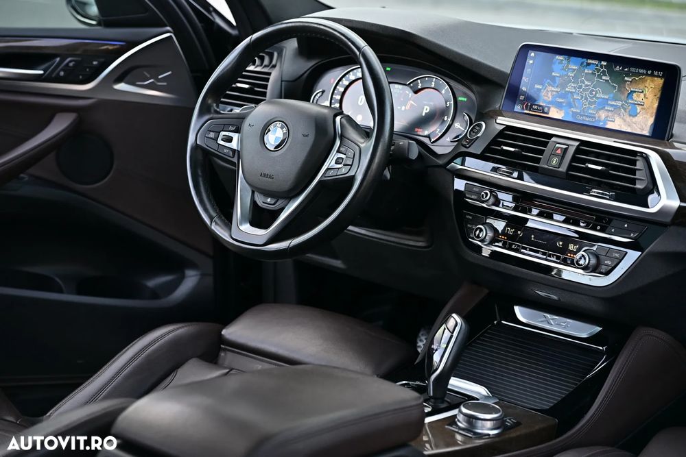 BMW X4 xDrive30i AT xLine - 25