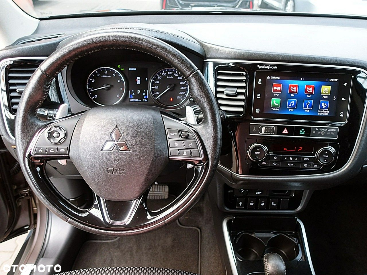 Mitsubishi Outlander - 21