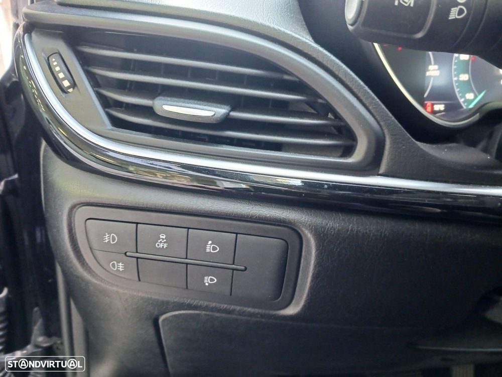 Fiat Tipo Station Wagon Cross 1.5 GSE T4 Cross DCT — fotografia 26