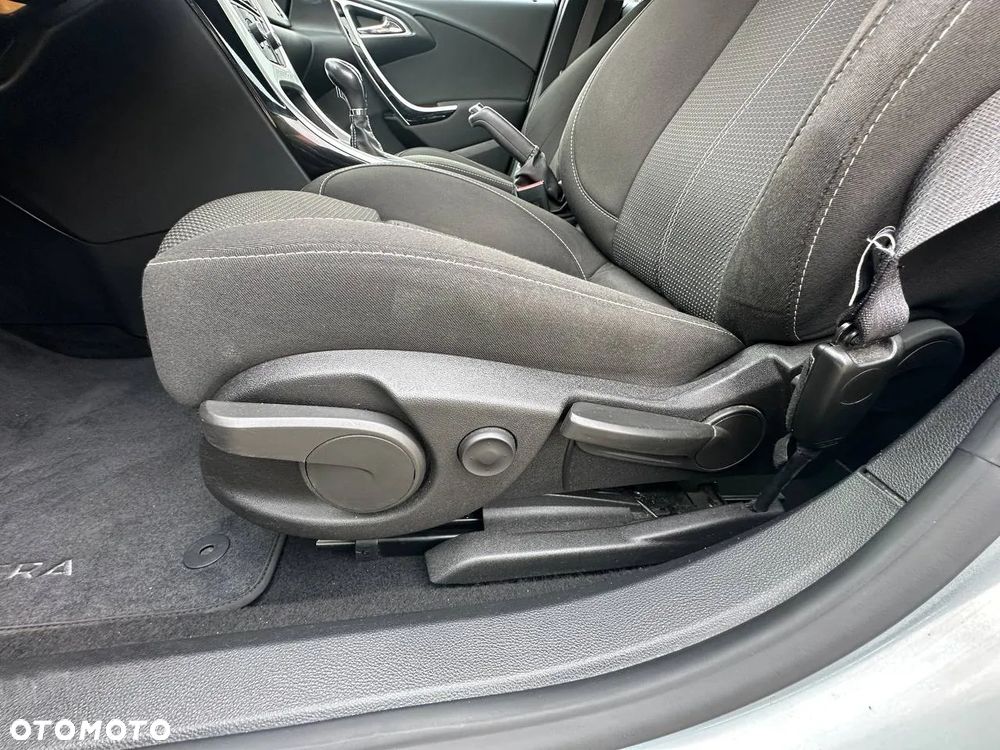Opel Astra IV 1.4 T Sport S&S - 11