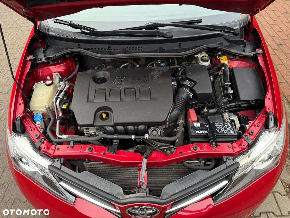 Toyota Auris 1.6 Executive - 17