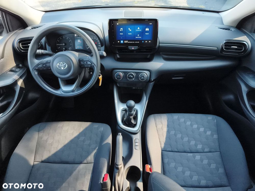 Toyota Yaris - 11