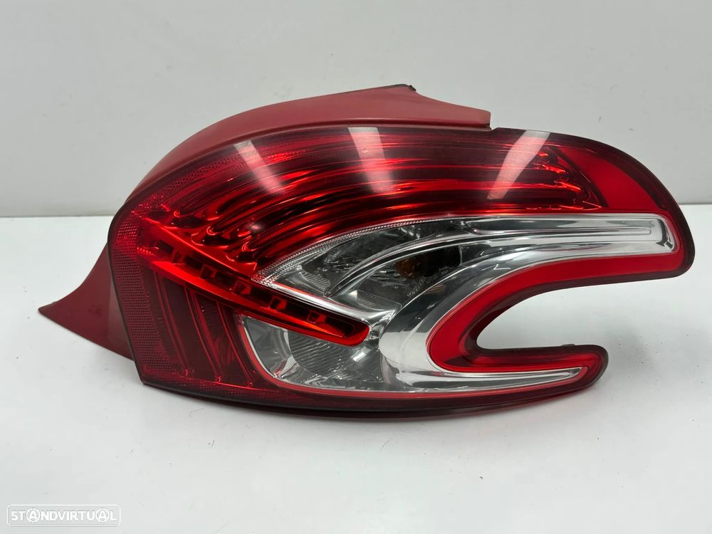 Traseira Completa - Peugeot 208 I (2014) - 4