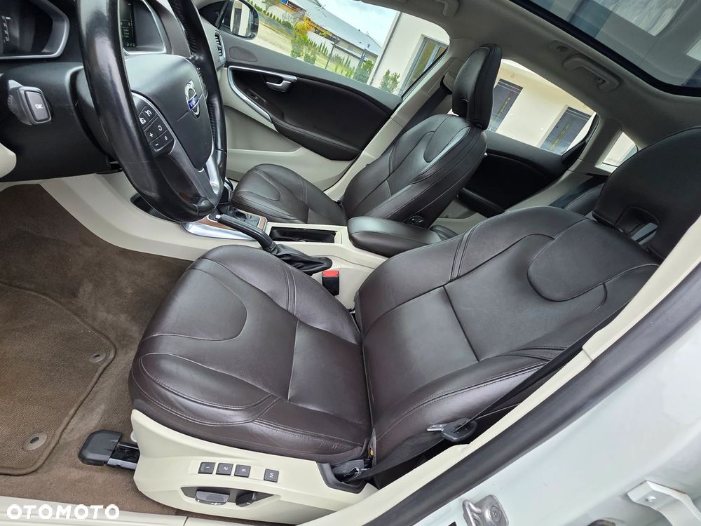 Volvo V40 - 20
