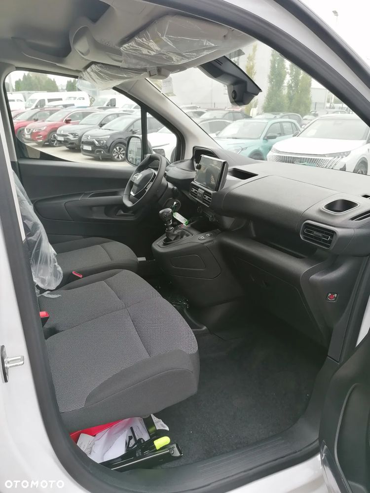 Peugeot Partner Furgon Long 950kg BlueHDi 130 KM - 7