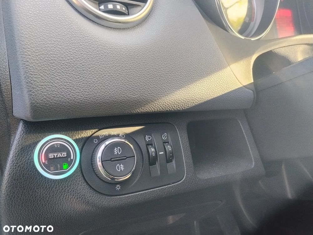 Opel Meriva - 29