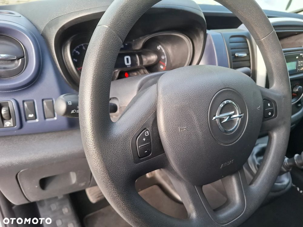 Opel Vivaro 2018 L2H2 MAXI *jedynie 77tys przebiegu* klima 3osobowy - 25