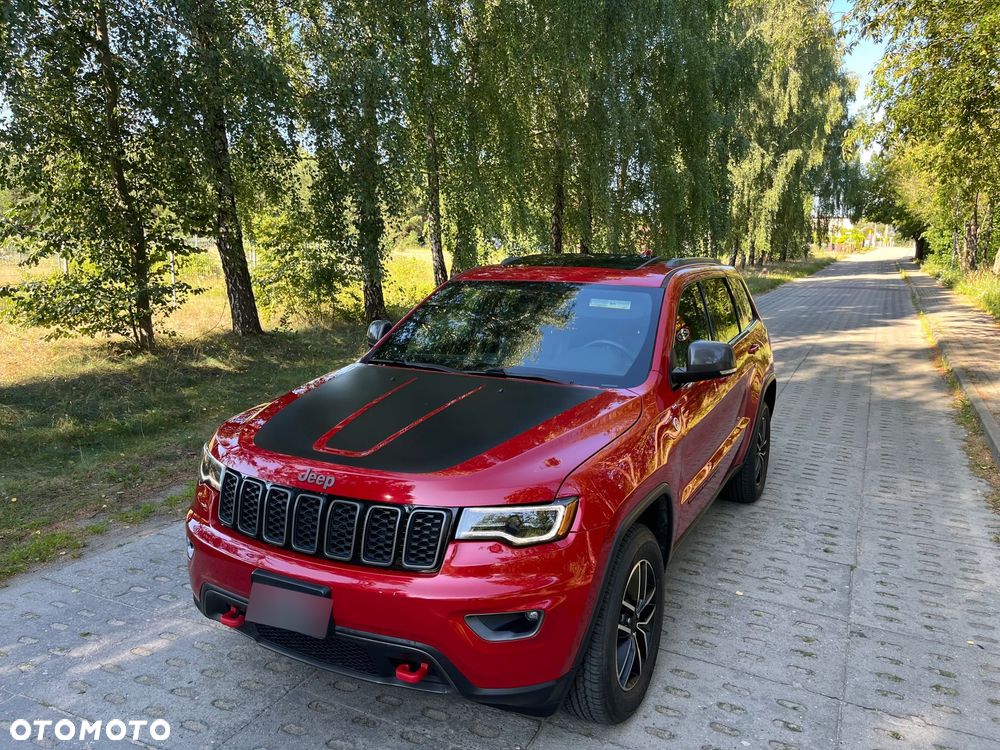 Jeep Grand Cherokee - 11