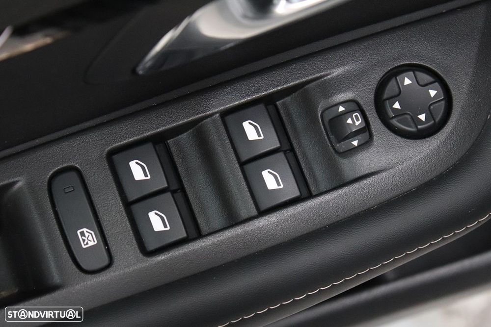 Peugeot 208 1.2 PureTech Allure - 14