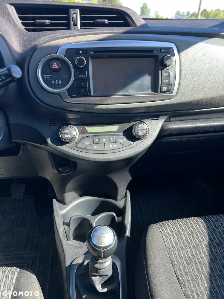 Toyota Yaris 1.33 Premium - 15