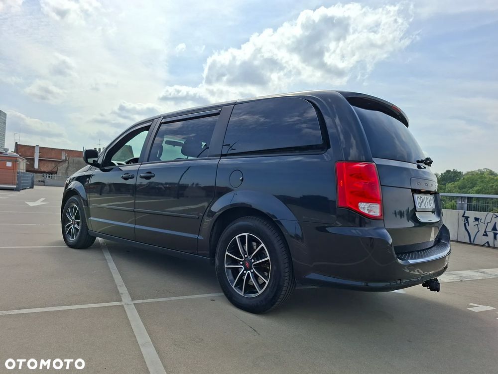 Dodge Grand Caravan 3.6 R/T - 6