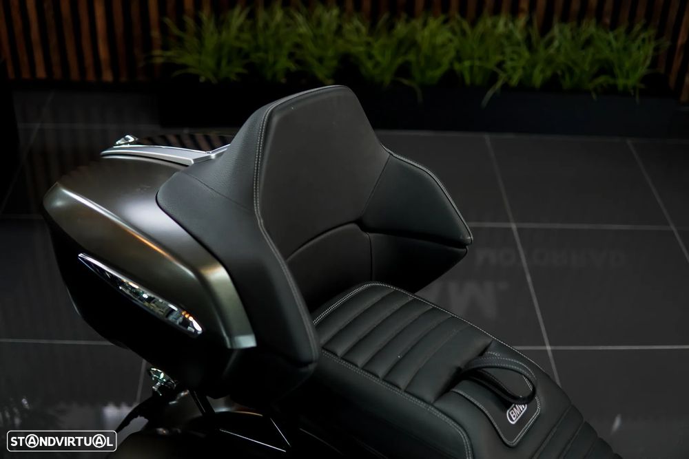 BMW R 18 Transcontinental Manhattan Metallic Matte - 25