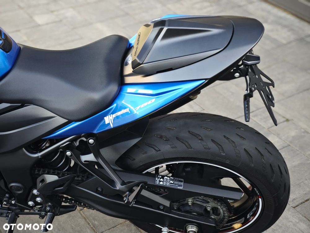 Suzuki GSX - 25