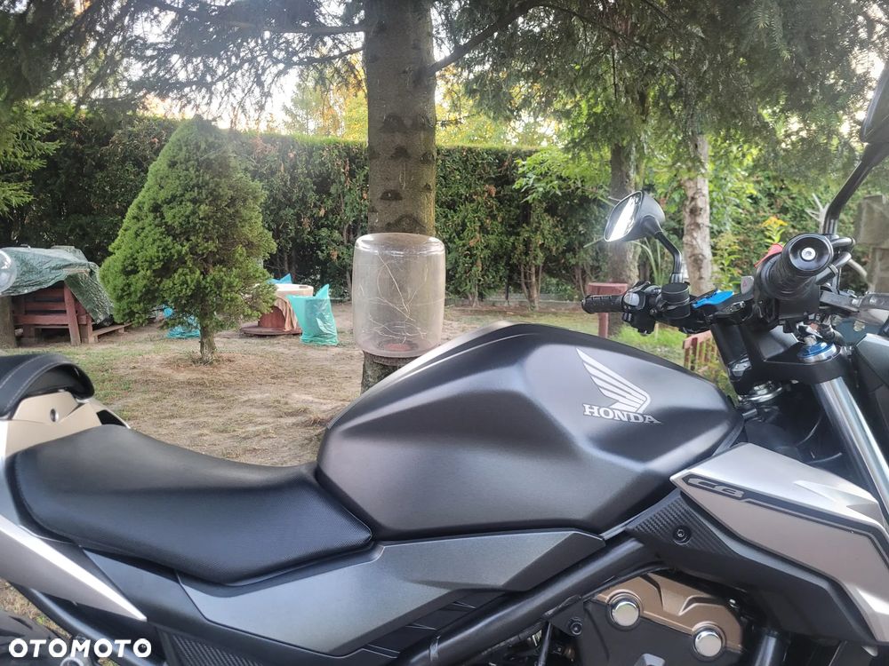 Honda CB - 8
