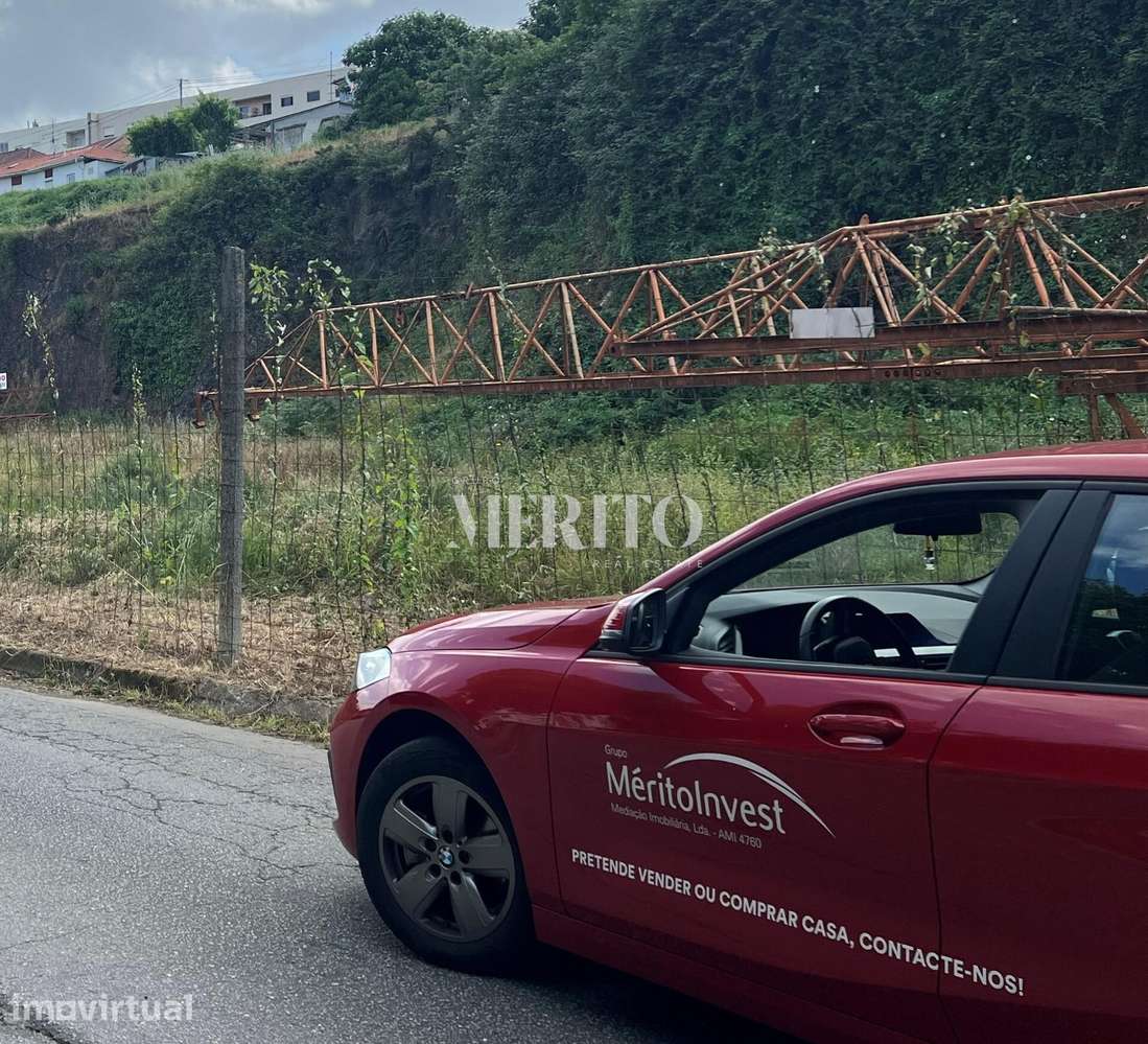 Terreno para construção em altura inserido em loteamento - Grande imagem: 3/13