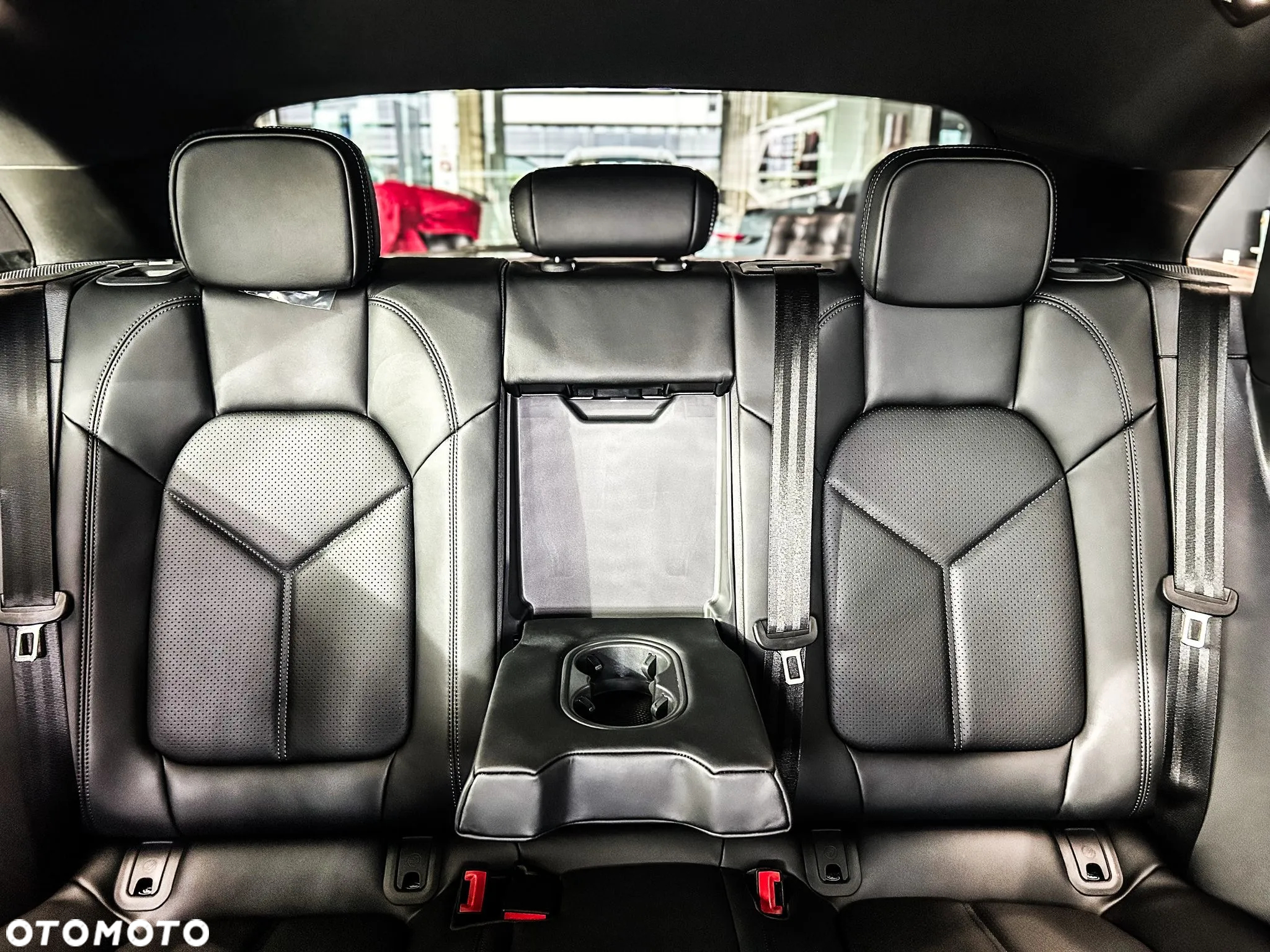 Porsche Macan Standard - 12