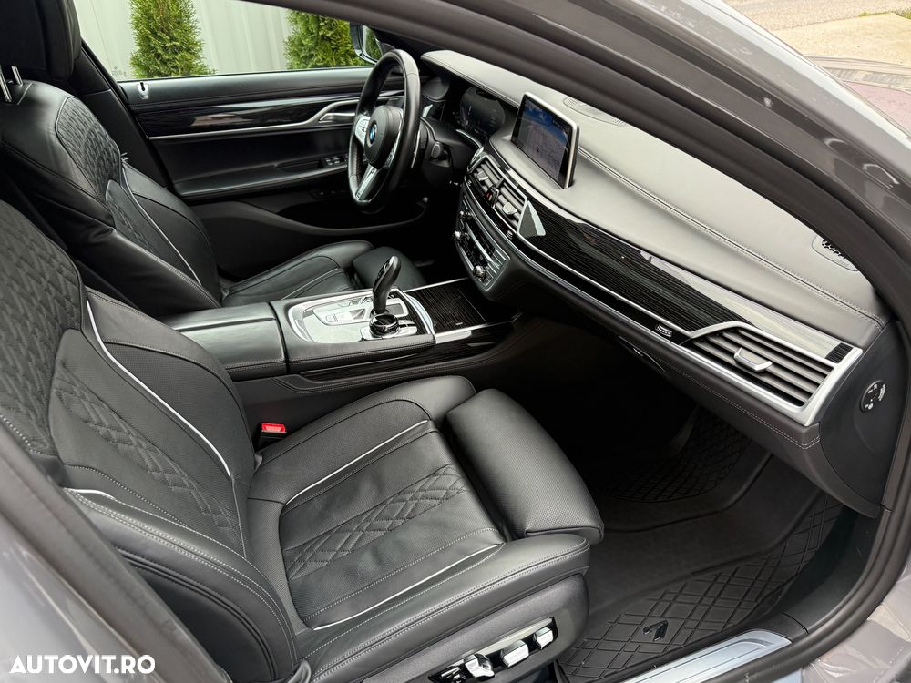 BMW Seria 7 730d xDrive MHEV - 6