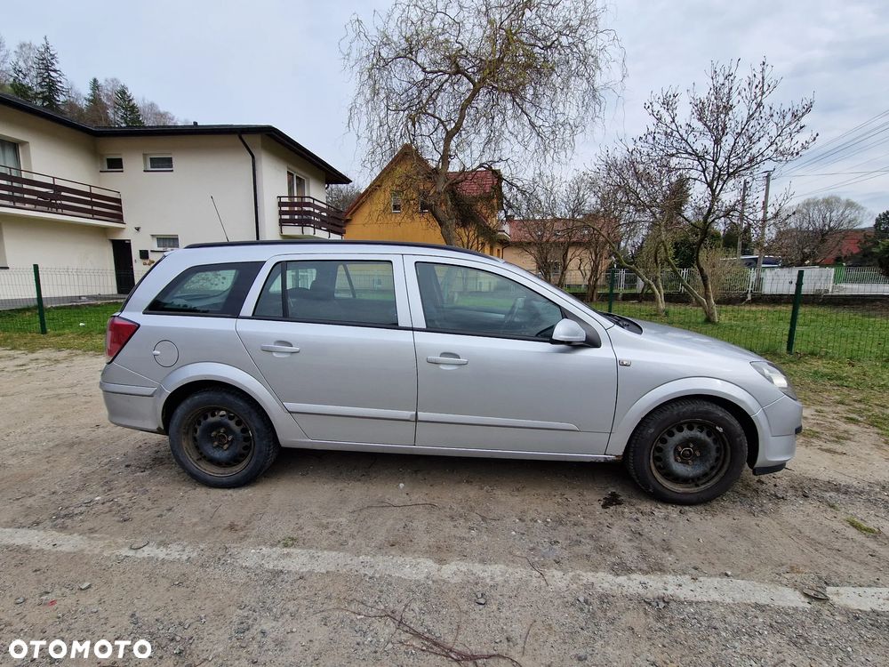 Opel Astra 1.9 CDTI Enjoy - 8