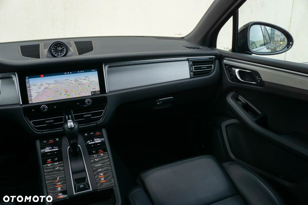 Porsche Macan S - 23