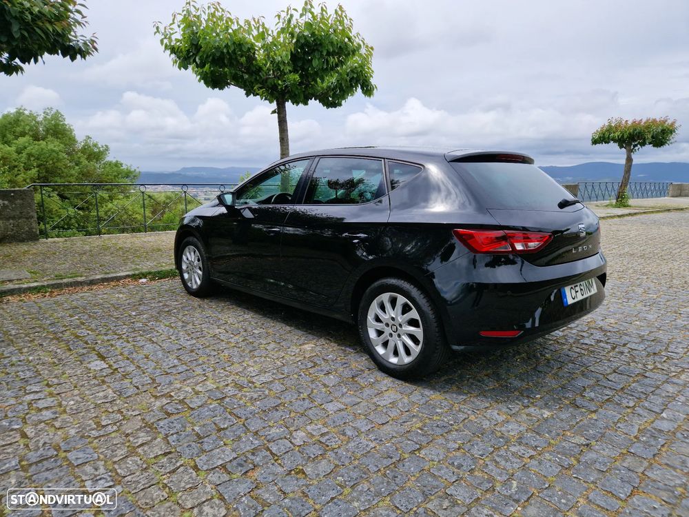 SEAT Leon ST 2.0 TDI S&S Style - 6