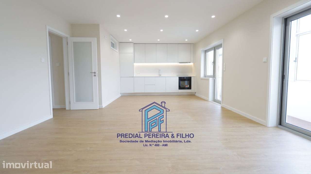 Andar Moradia T4+1 | Remodelado | Gueifães-Maia - Grande imagem: 4/29